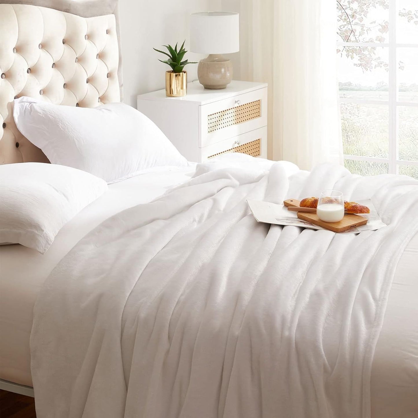 Fabienne Silky Soft Bed Blanket Single Size Plain Microfiber Flannel Throw for Sofa Chair Couch Home Office and Travel (Off-White)