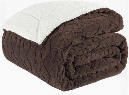 Fabienne Premium Reversible Sherpa Blanket – 220 × 240 cm
