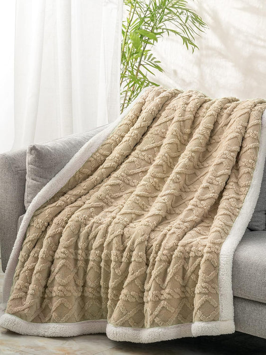 Fabienne Premium Reversible Sherpa Blanket – 220 × 240 cm