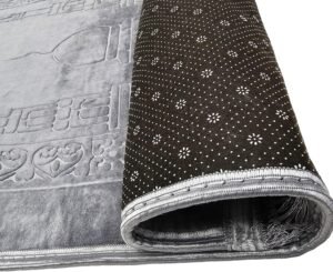 embossed prayer mat anti slip with velvet top 80 x 120 cm